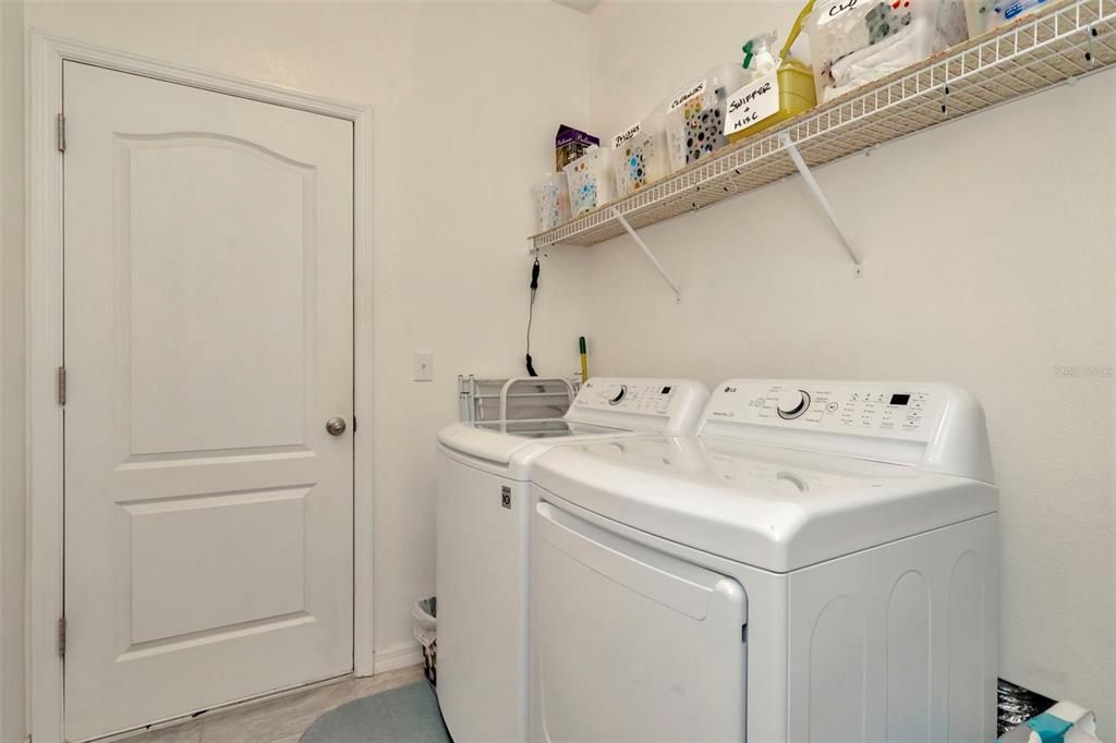 Под контрактом: $305,000 (3 спален, 2 ванн, 1753 Квадратных фут)