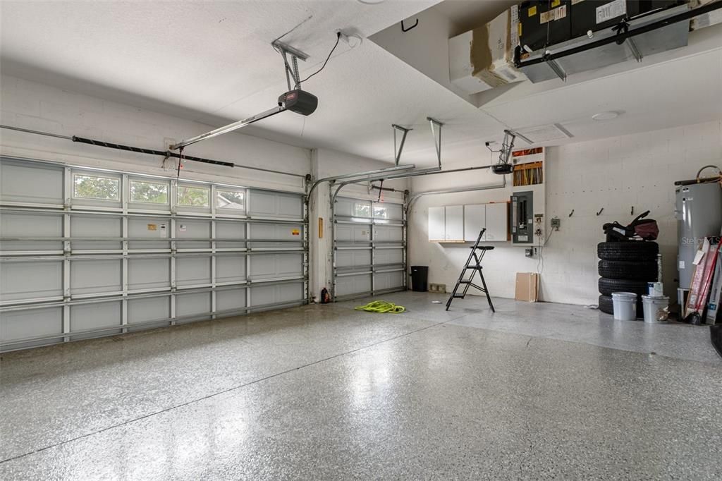 For Sale: $369,900 (4 beds, 3 baths, 2299 Square Feet)