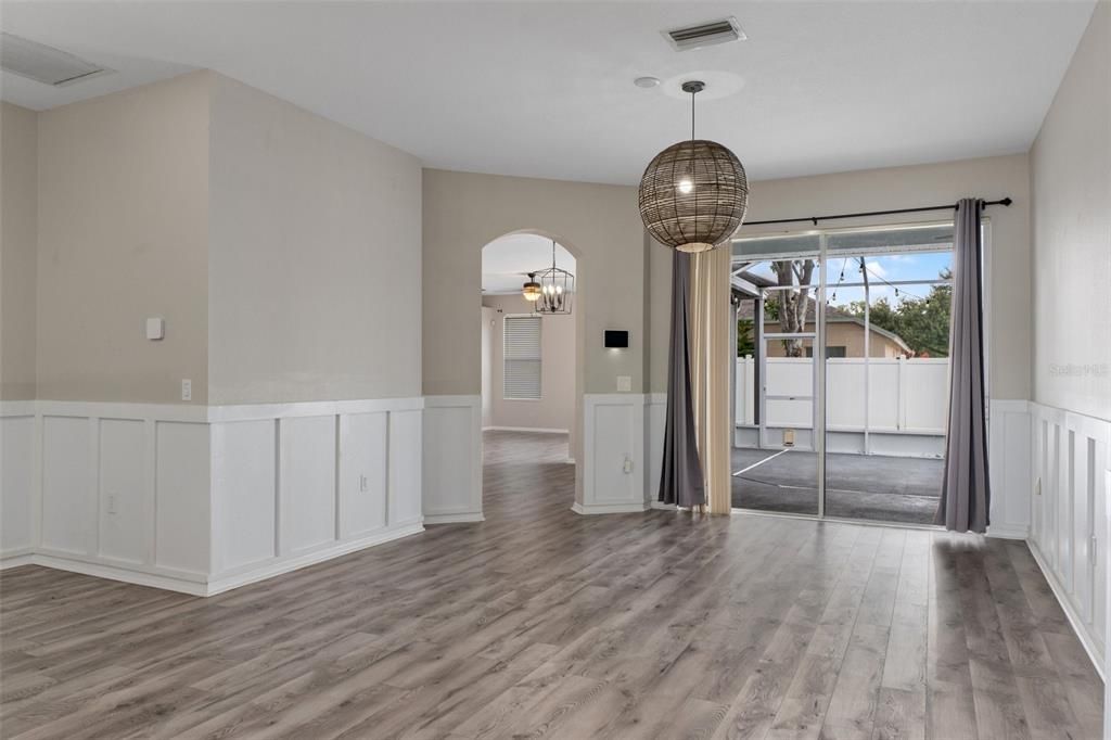 For Sale: $369,900 (4 beds, 3 baths, 2299 Square Feet)