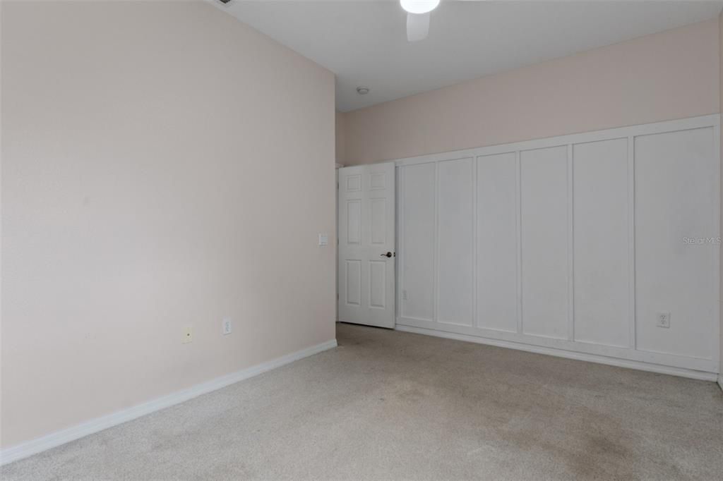 For Sale: $369,900 (4 beds, 3 baths, 2299 Square Feet)