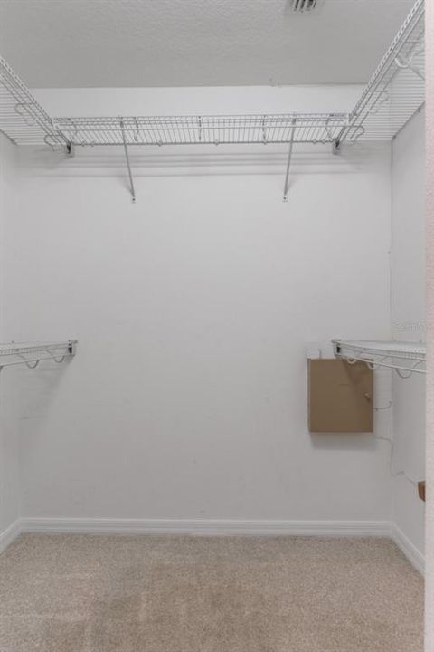 For Sale: $369,900 (4 beds, 3 baths, 2299 Square Feet)