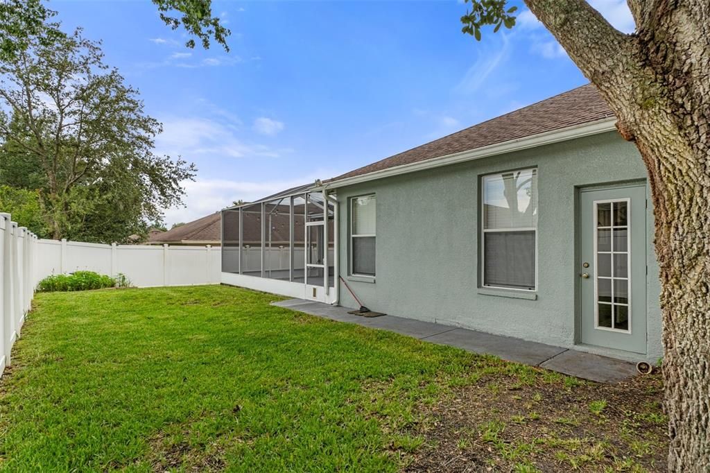 For Sale: $369,900 (4 beds, 3 baths, 2299 Square Feet)