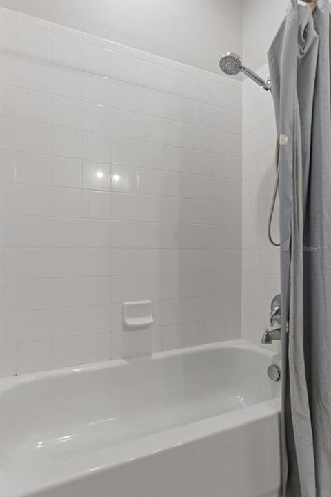 For Sale: $369,900 (4 beds, 3 baths, 2299 Square Feet)