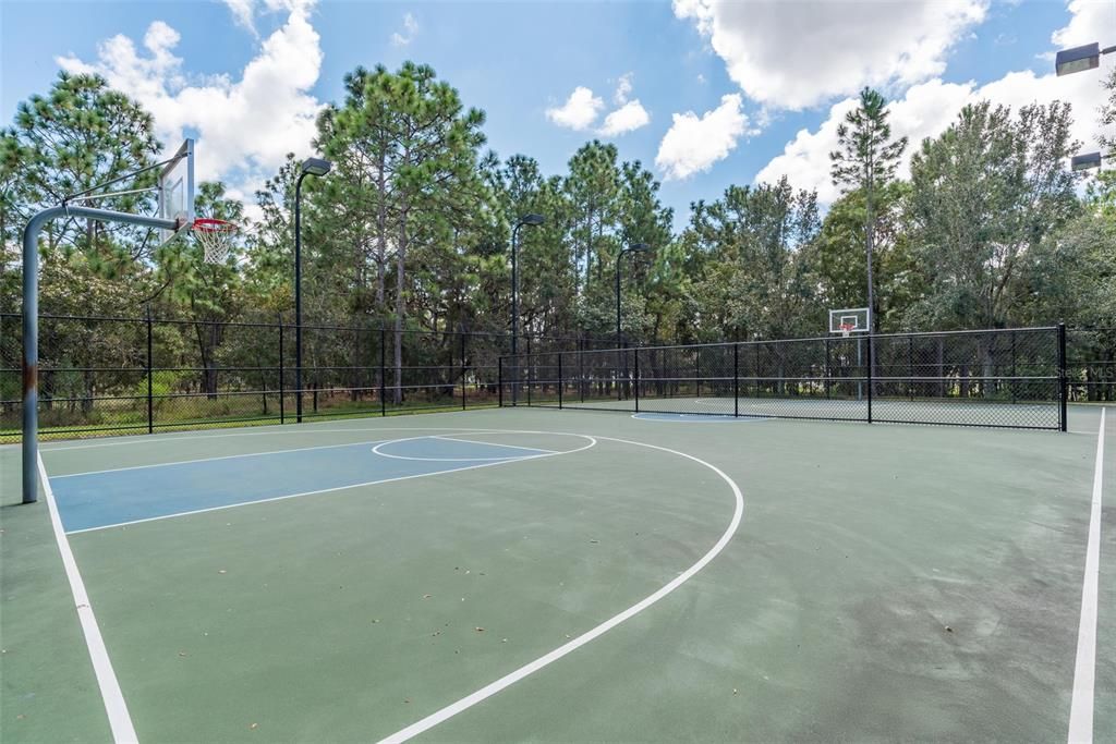 For Sale: $369,900 (4 beds, 3 baths, 2299 Square Feet)