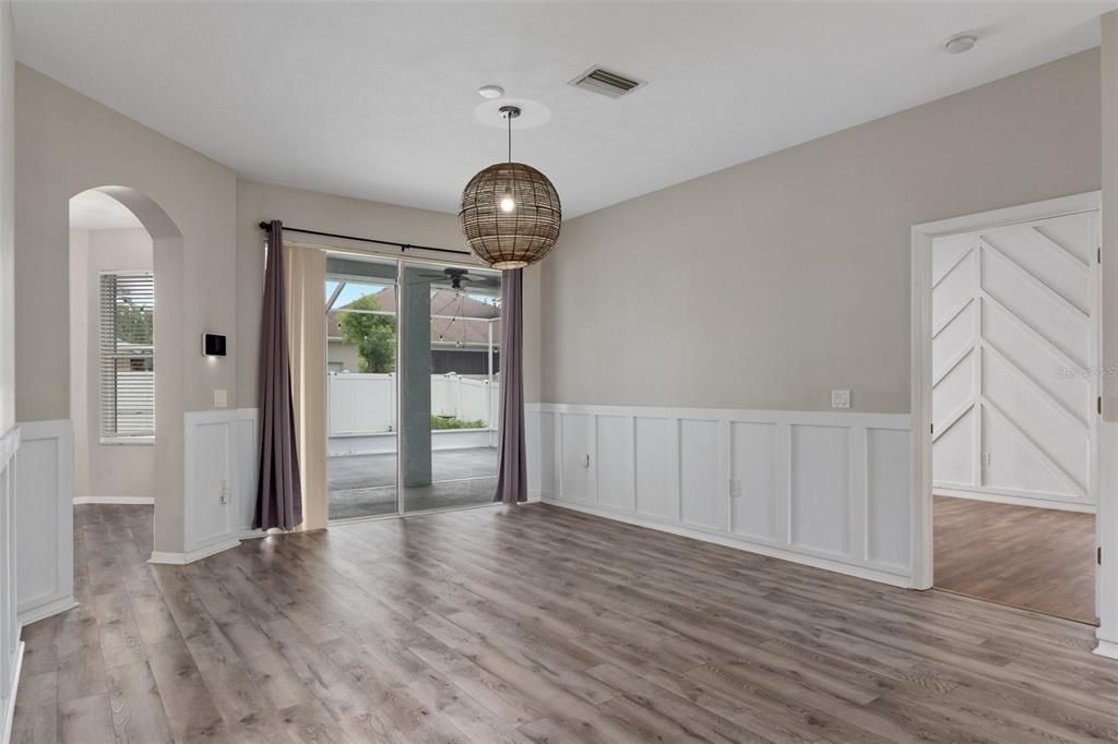 For Sale: $369,900 (4 beds, 3 baths, 2299 Square Feet)