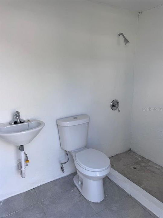 Под контрактом: $325,000 (0 спален, 0 ванн, 2338 Квадратных фут)