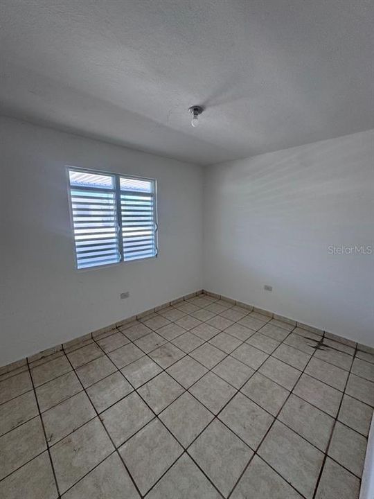 Под контрактом: $325,000 (0 спален, 0 ванн, 2338 Квадратных фут)