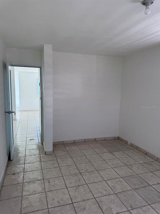 Под контрактом: $325,000 (0 спален, 0 ванн, 2338 Квадратных фут)