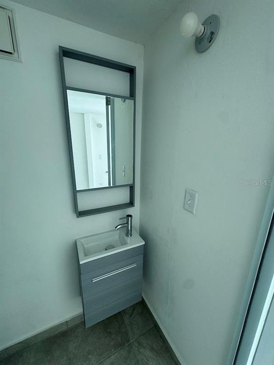 Под контрактом: $325,000 (0 спален, 0 ванн, 2338 Квадратных фут)