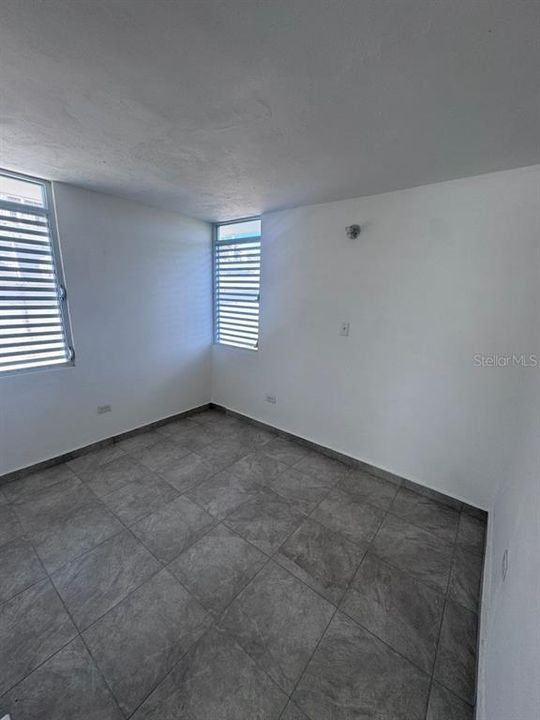 Под контрактом: $325,000 (0 спален, 0 ванн, 2338 Квадратных фут)