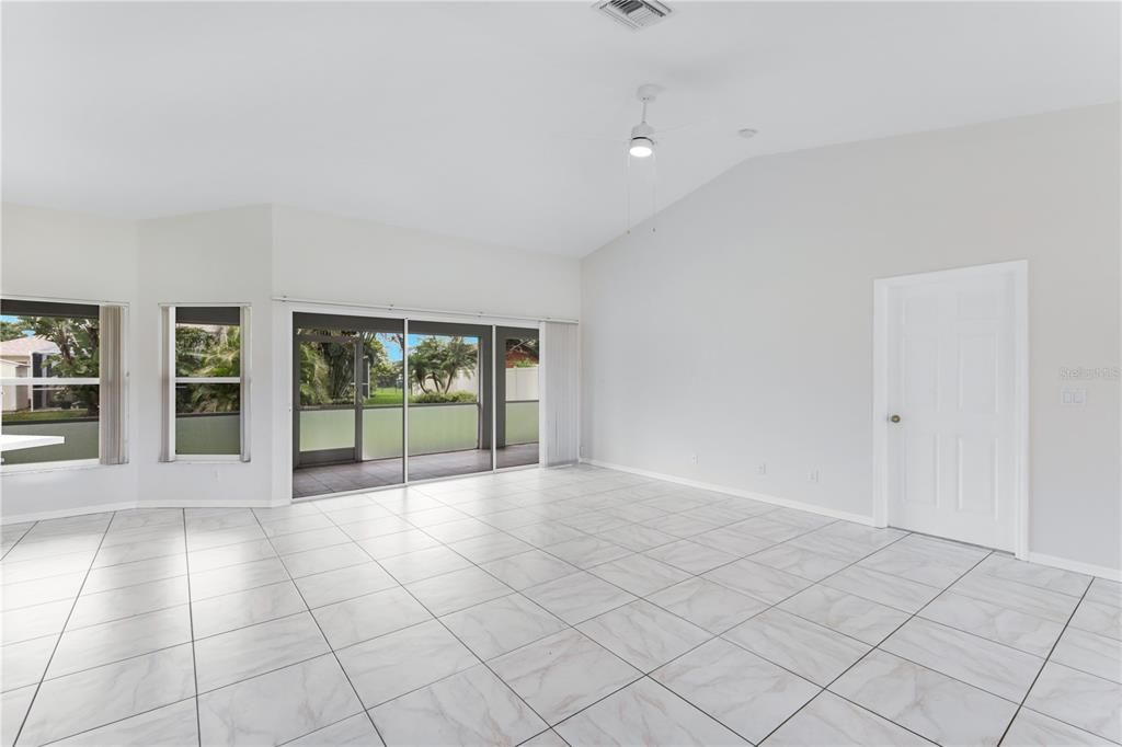 For Sale: $349,900 (3 beds, 2 baths, 1531 Square Feet)