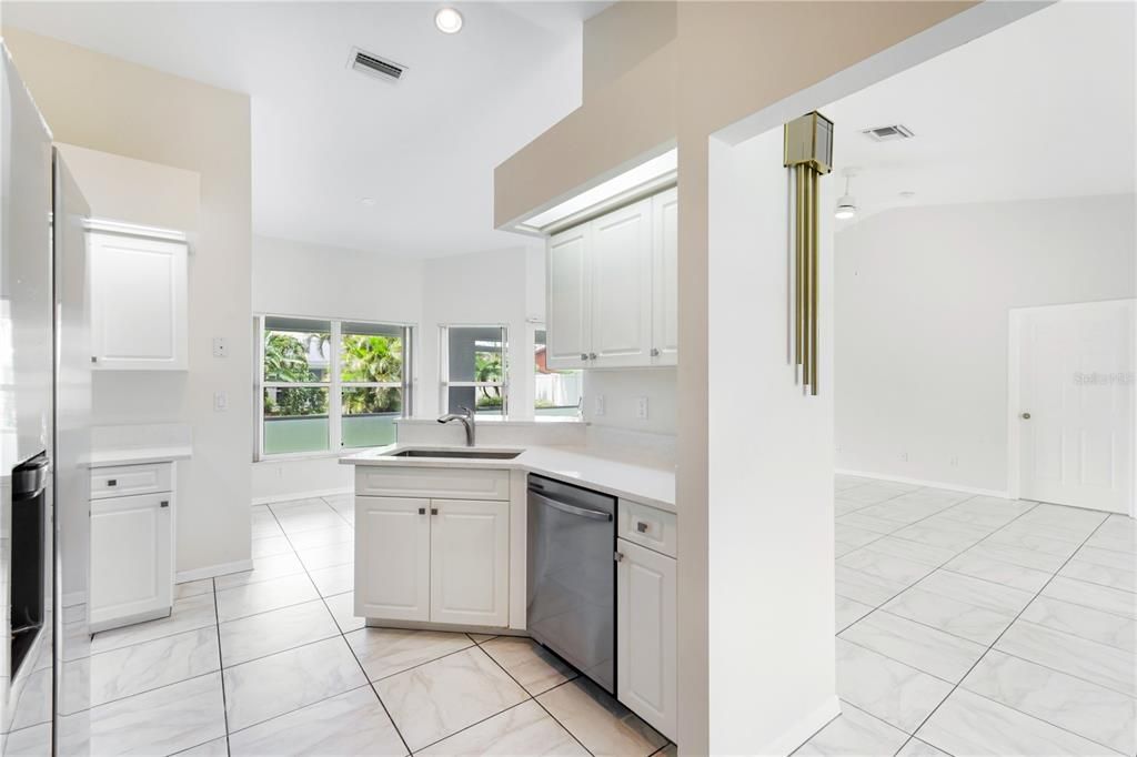 For Sale: $349,900 (3 beds, 2 baths, 1531 Square Feet)