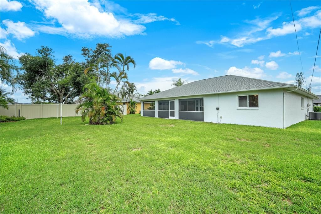 For Sale: $349,900 (3 beds, 2 baths, 1531 Square Feet)