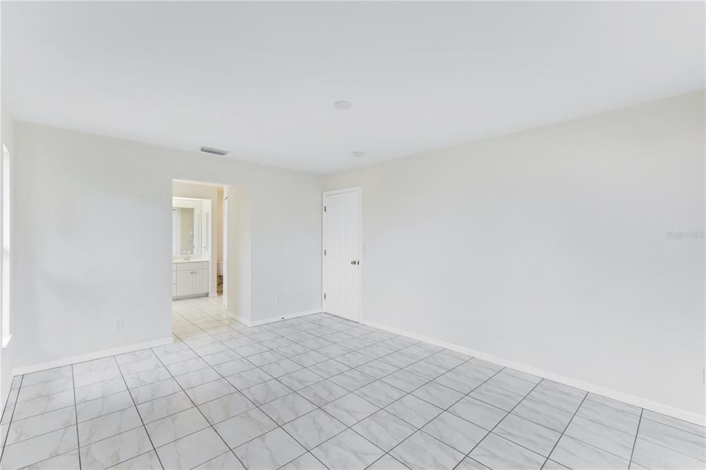 For Sale: $349,900 (3 beds, 2 baths, 1531 Square Feet)