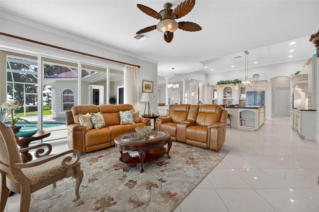 待售: $2,099,000 (4 贝兹, 4 浴室, 4288 平方英尺)