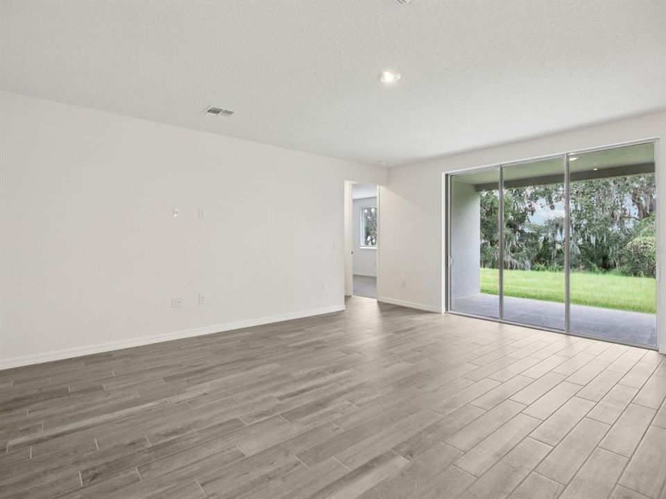 待售: $545,380 (4 贝兹, 3 浴室, 2487 平方英尺)