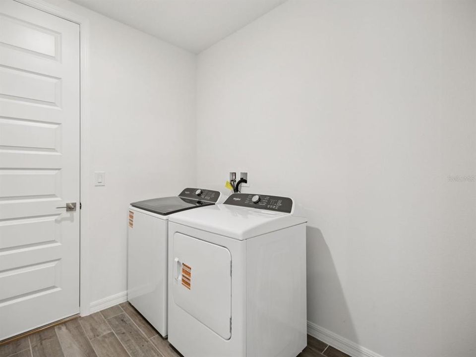 待售: $545,380 (4 贝兹, 3 浴室, 2487 平方英尺)