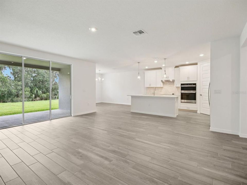 待售: $545,380 (4 贝兹, 3 浴室, 2487 平方英尺)