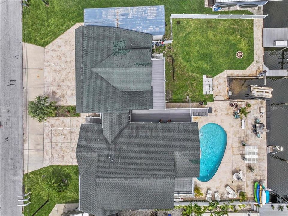 待售: $960,000 (4 贝兹, 3 浴室, 2014 平方英尺)