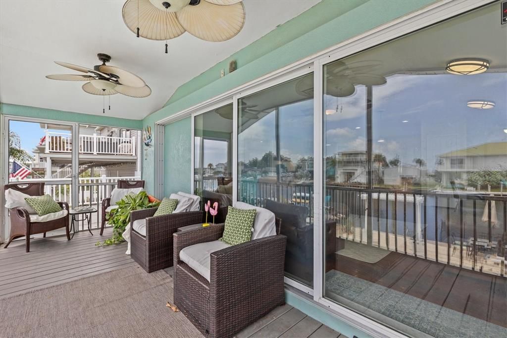 待售: $960,000 (4 贝兹, 3 浴室, 2014 平方英尺)