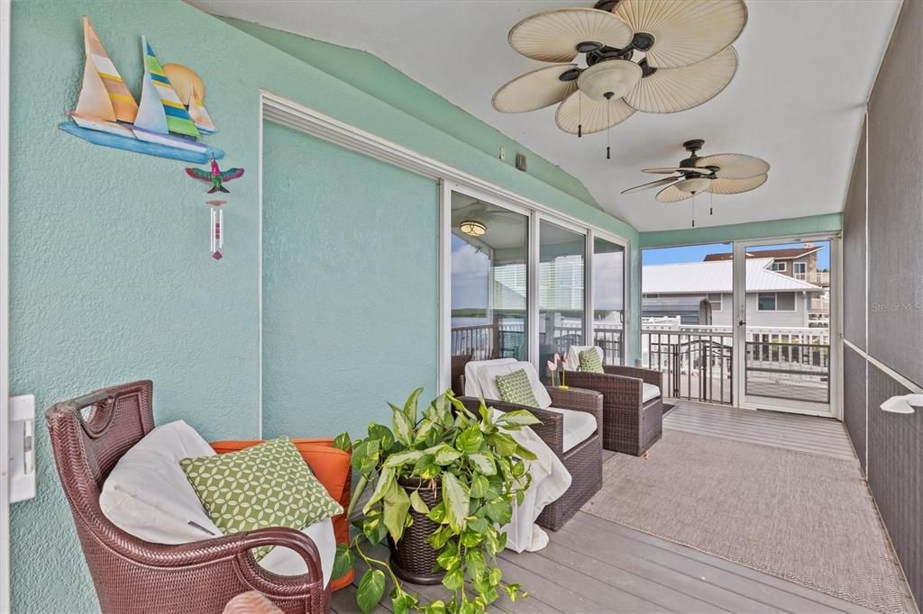 待售: $960,000 (4 贝兹, 3 浴室, 2014 平方英尺)