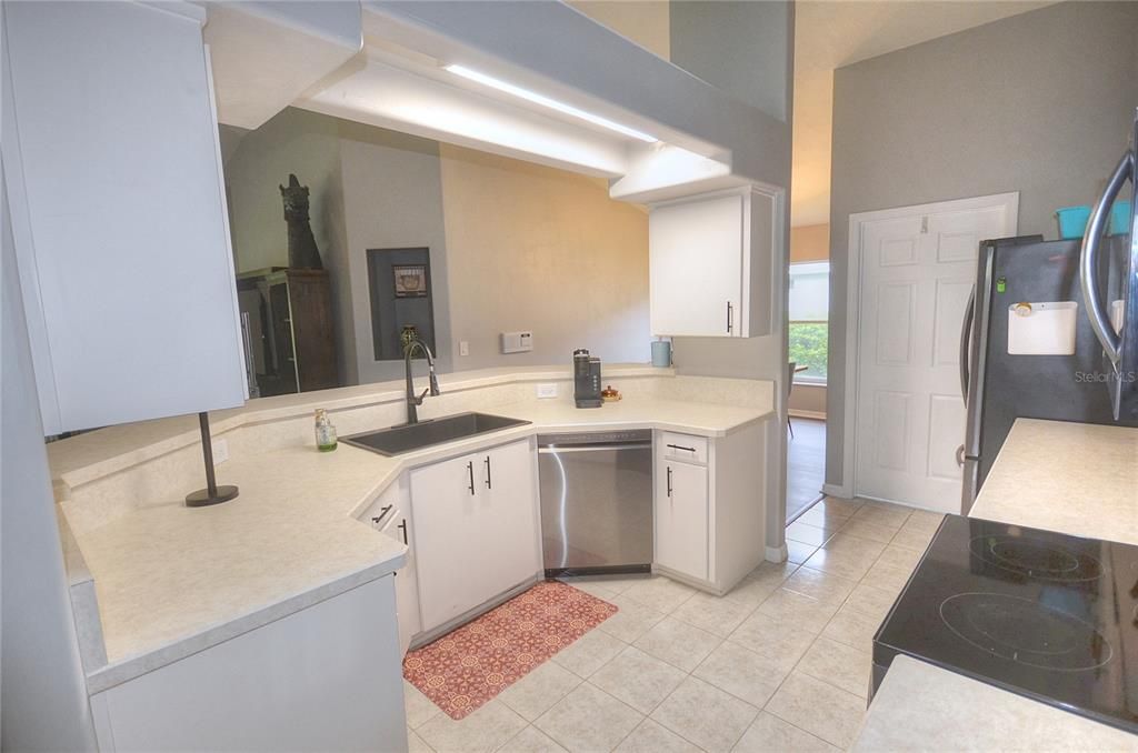 На продажу: $455,500 (3 спален, 2 ванн, 1940 Квадратных фут)