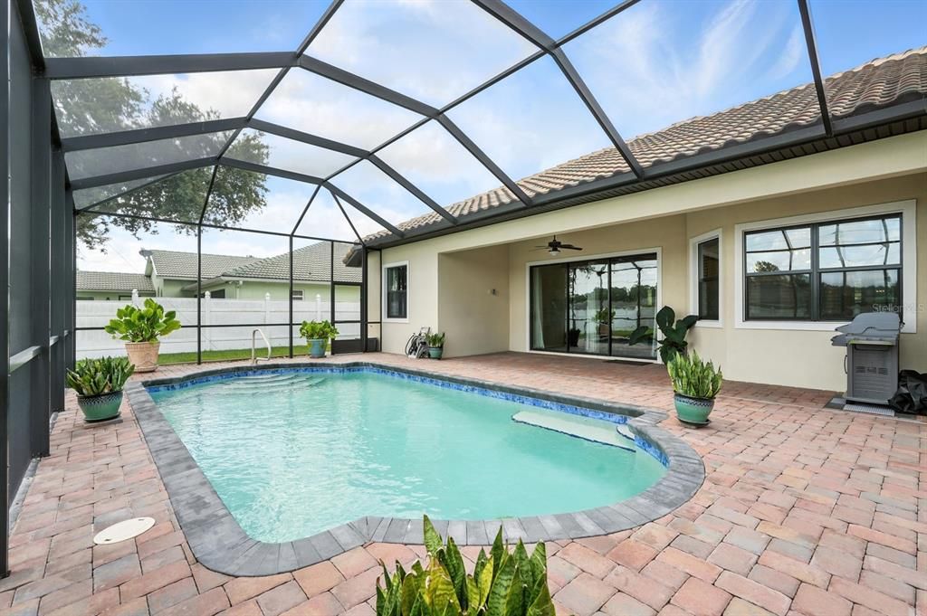 Active With Contract: $574,500 (3 beds, 2 baths, 1973 Square Feet)