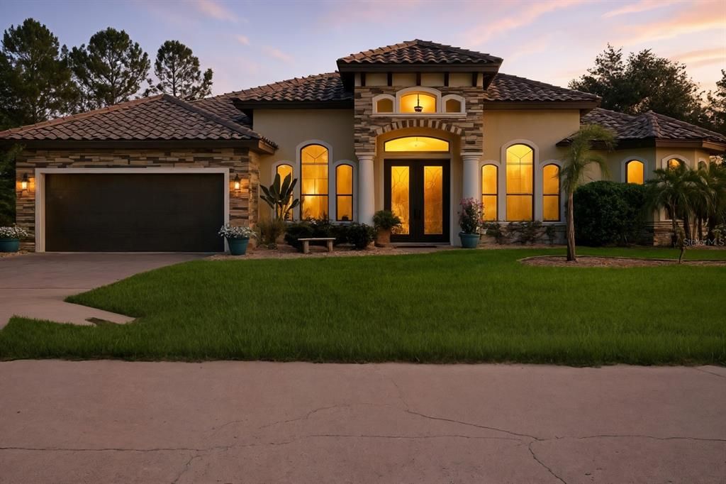 Active With Contract: $574,500 (3 beds, 2 baths, 1973 Square Feet)