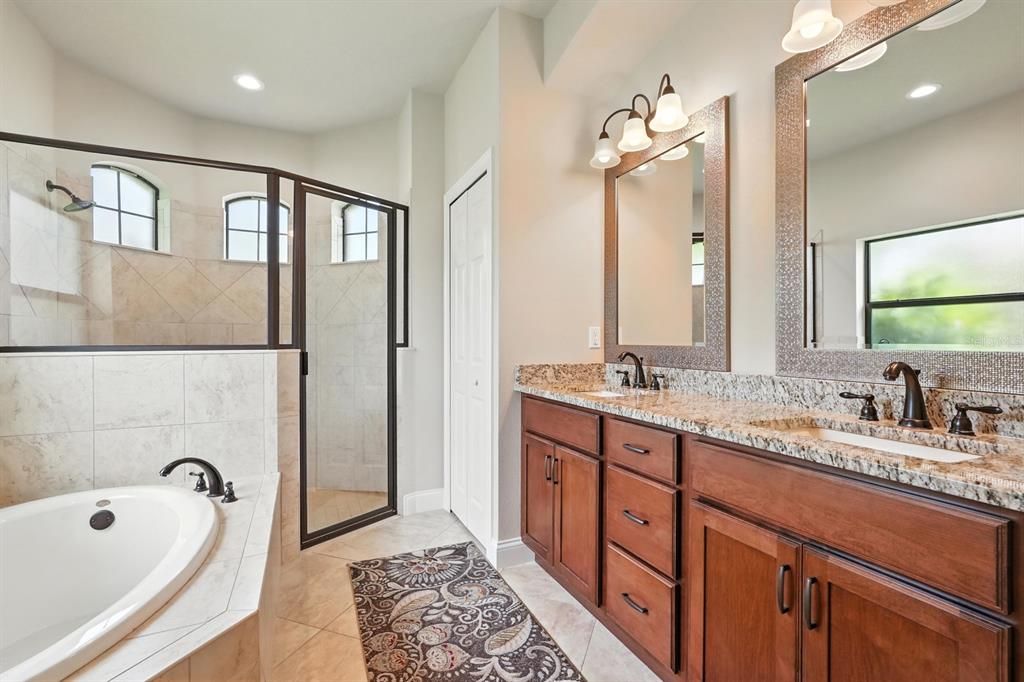 Active With Contract: $574,500 (3 beds, 2 baths, 1973 Square Feet)