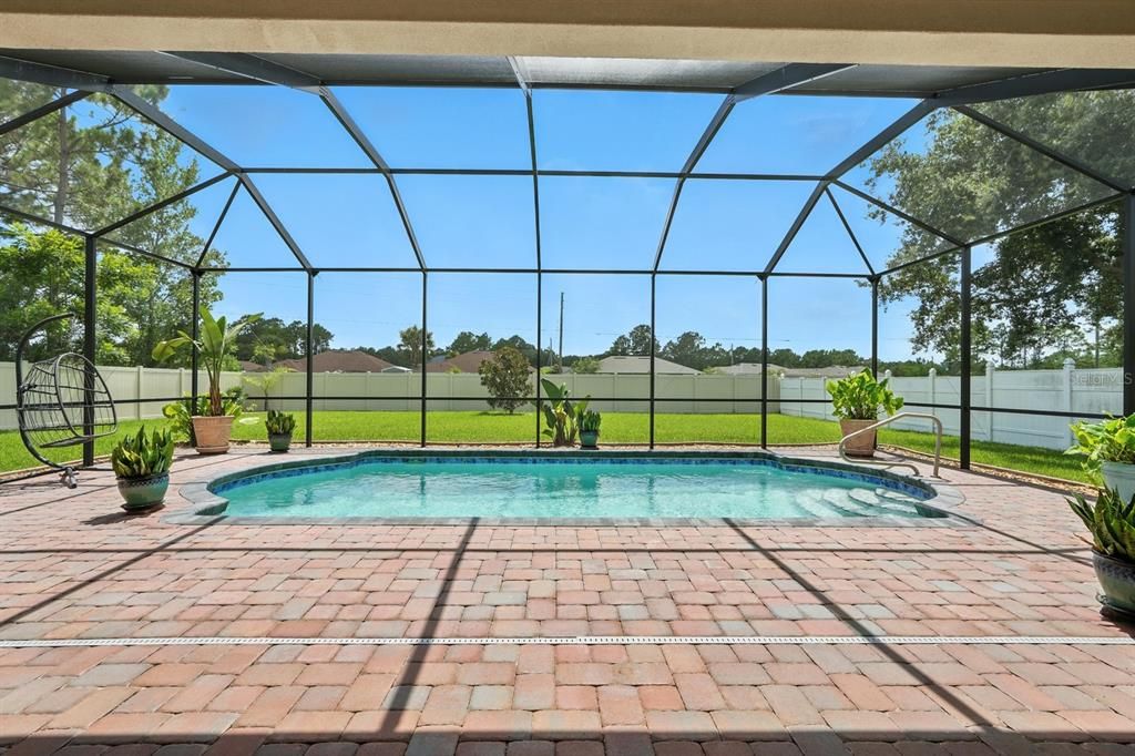 Active With Contract: $574,500 (3 beds, 2 baths, 1973 Square Feet)