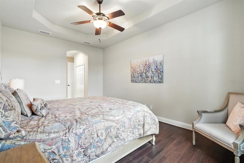 Active With Contract: $574,500 (3 beds, 2 baths, 1973 Square Feet)