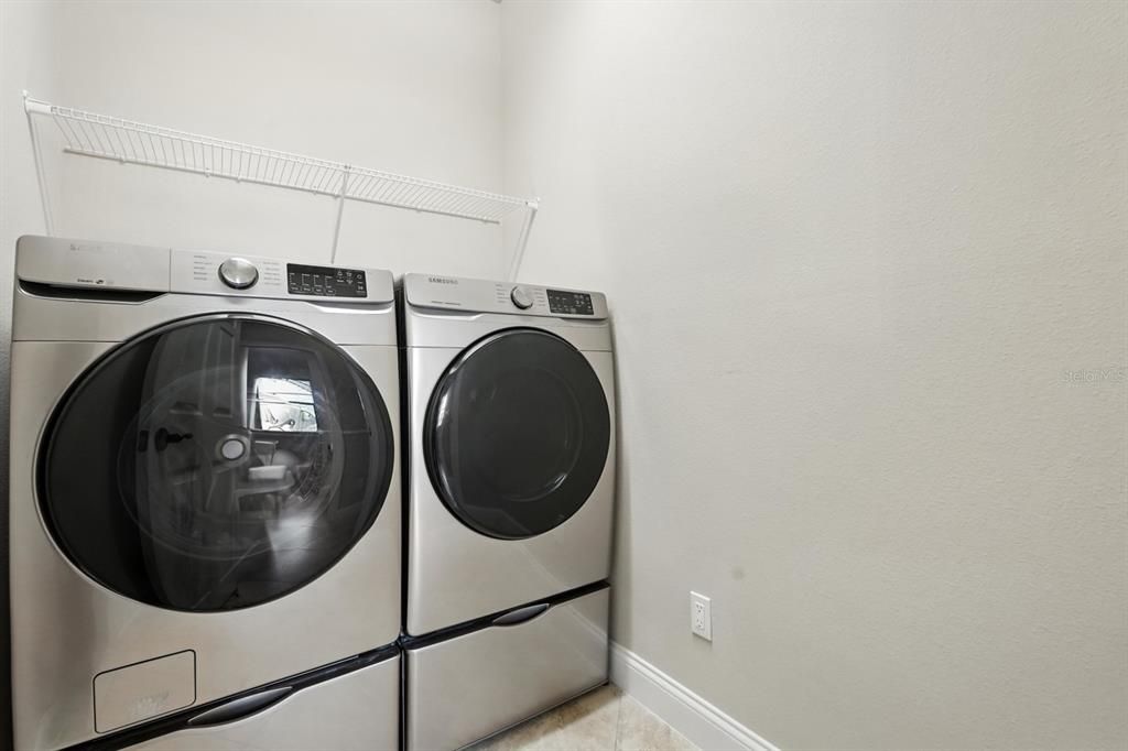 Active With Contract: $574,500 (3 beds, 2 baths, 1973 Square Feet)