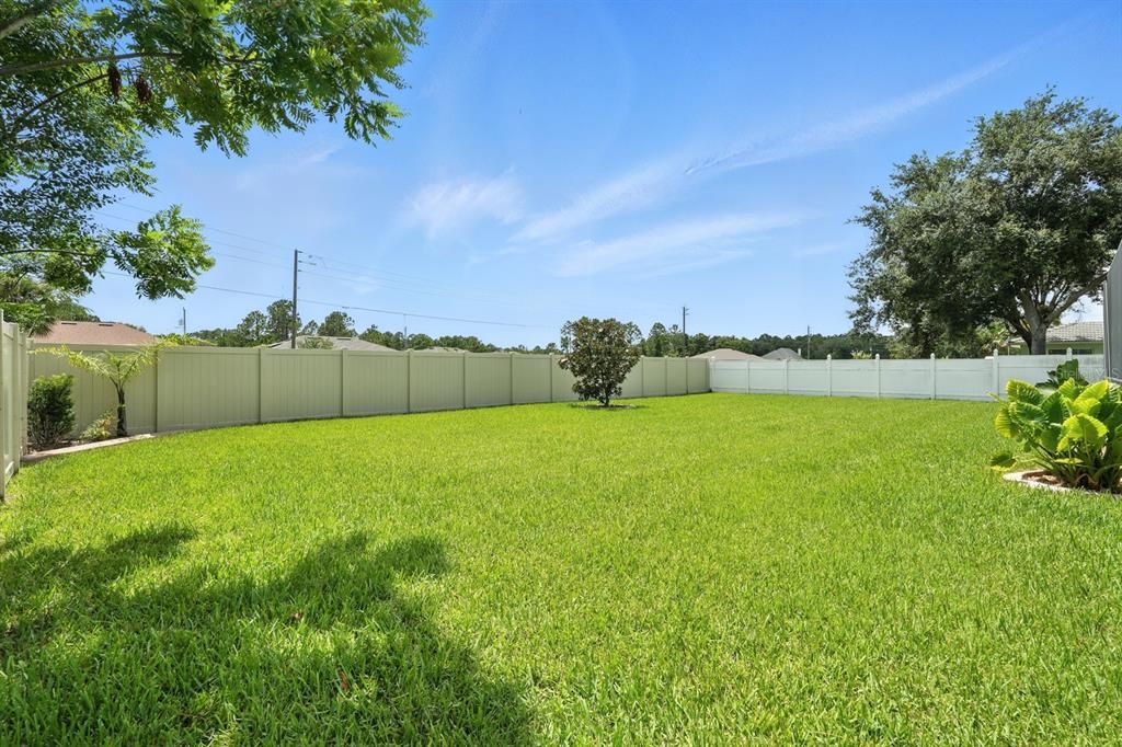 Active With Contract: $574,500 (3 beds, 2 baths, 1973 Square Feet)