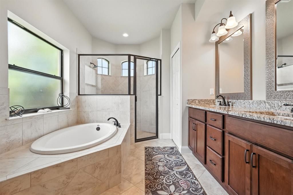 Active With Contract: $574,500 (3 beds, 2 baths, 1973 Square Feet)