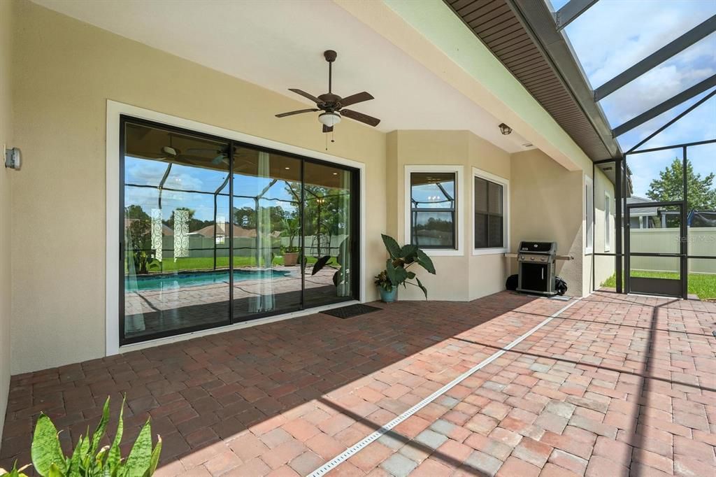 Active With Contract: $574,500 (3 beds, 2 baths, 1973 Square Feet)