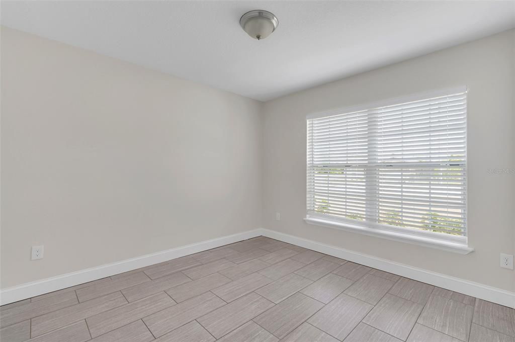 В аренду: $2,000 (3 спален, 2 ванн, 1521 Квадратных фут)