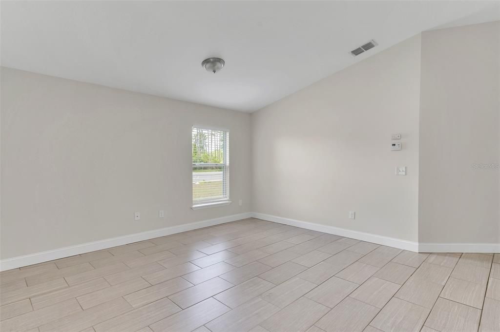 В аренду: $2,000 (3 спален, 2 ванн, 1521 Квадратных фут)