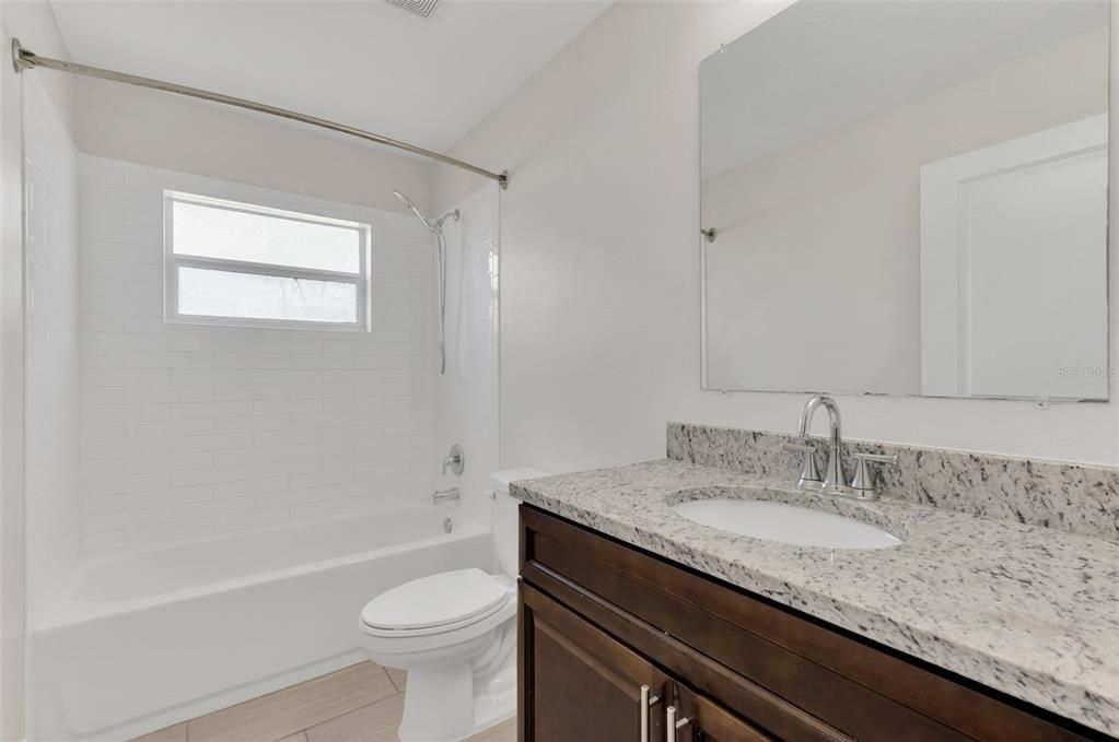 В аренду: $2,000 (3 спален, 2 ванн, 1521 Квадратных фут)