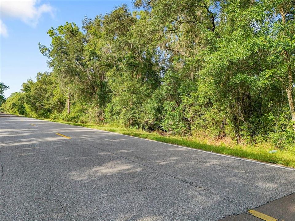 待售: $500,000 (9.70 acres)