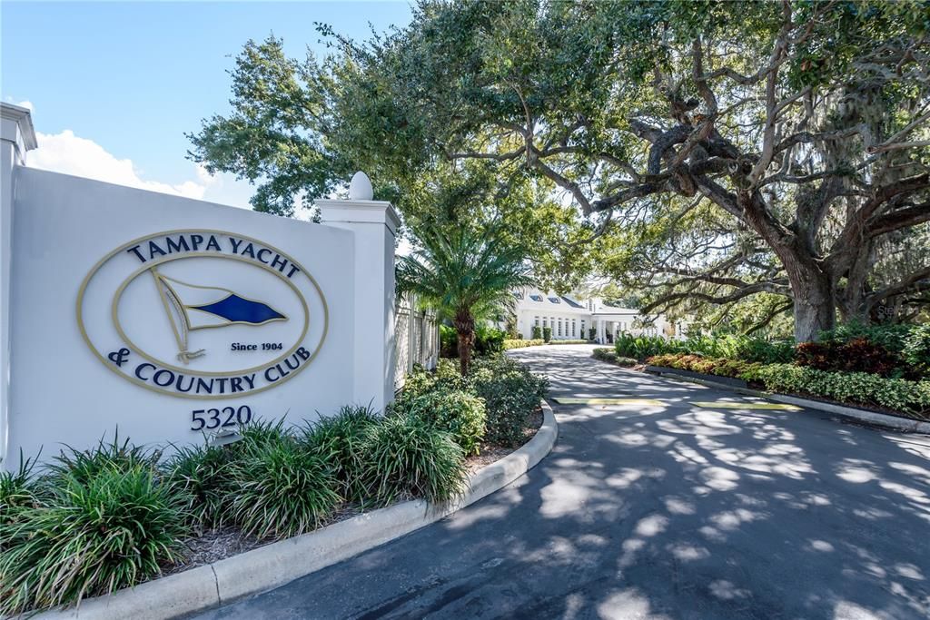 For Sale: $12,000,000 (3 beds, 3 baths, 3114 Square Feet)