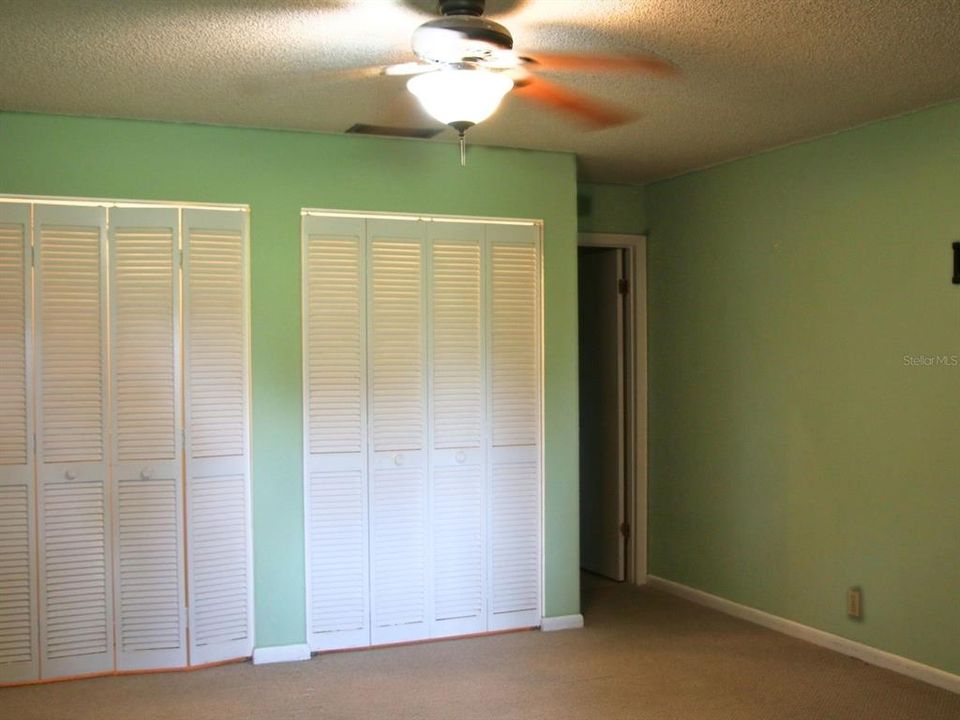 For Sale: $170,000 (2 beds, 2 baths, 1164 Square Feet)