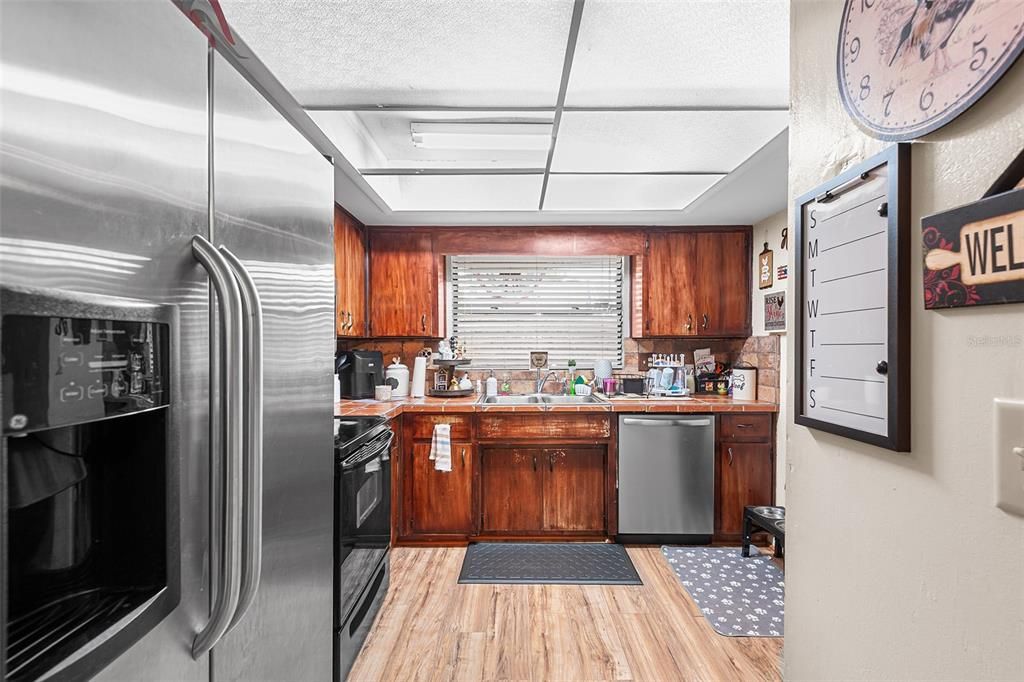 For Sale: $170,000 (2 beds, 2 baths, 1164 Square Feet)