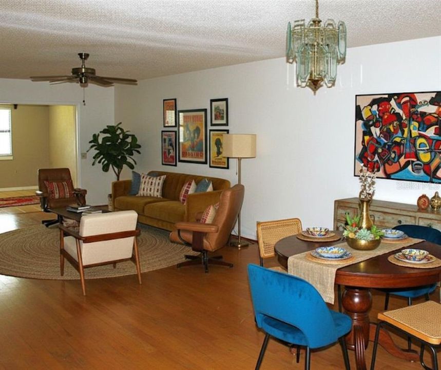 For Sale: $170,000 (2 beds, 2 baths, 1164 Square Feet)