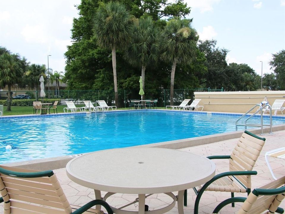 For Sale: $170,000 (2 beds, 2 baths, 1164 Square Feet)