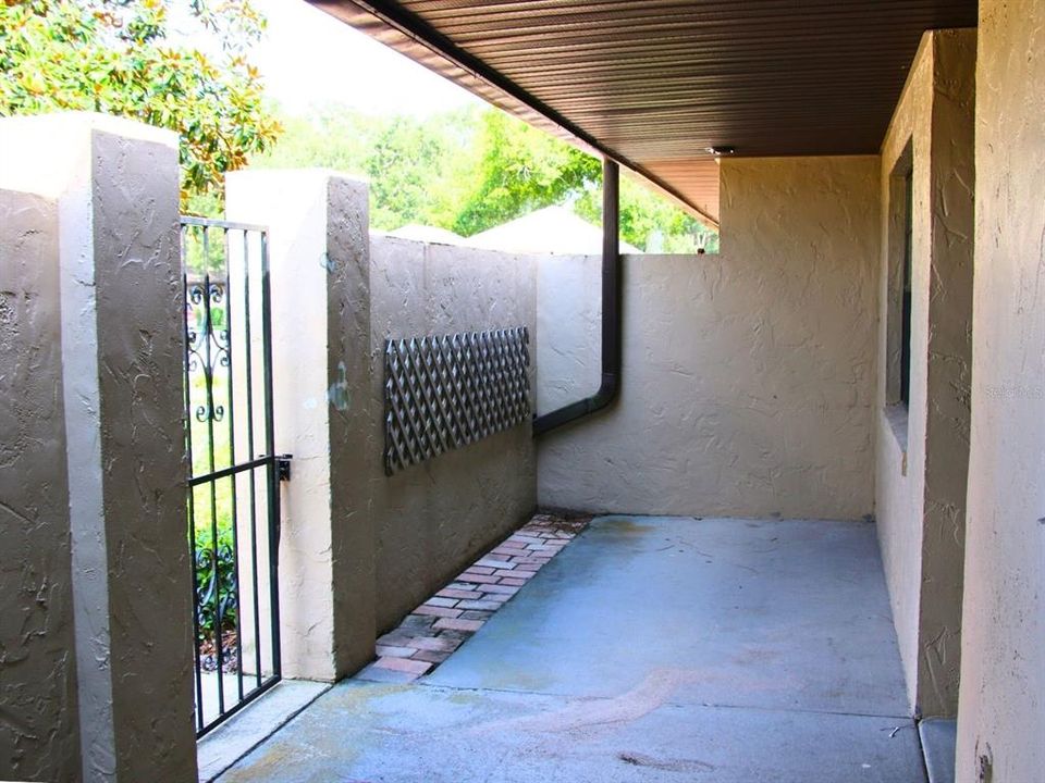 For Sale: $170,000 (2 beds, 2 baths, 1164 Square Feet)