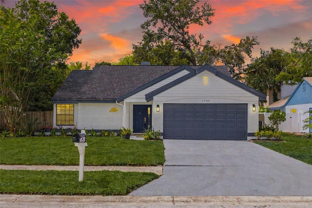 最近售出: $549,700 (3 贝兹, 2 浴室, 1564 平方英尺)