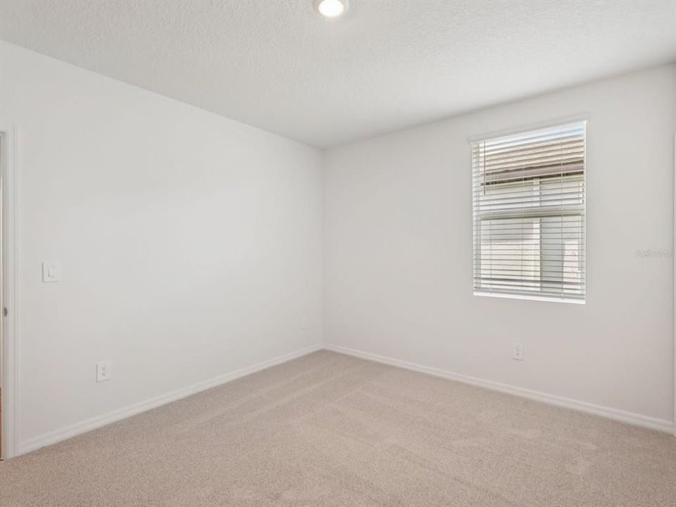 待售: $354,620 (4 贝兹, 3 浴室, 1988 平方英尺)