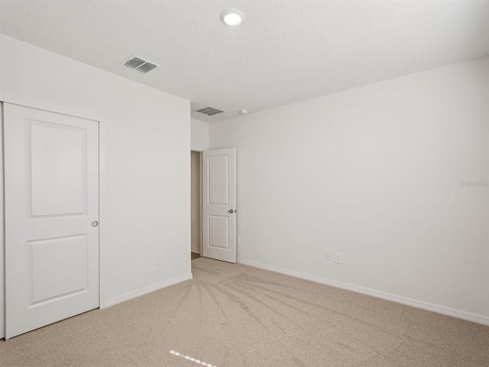 待售: $354,620 (4 贝兹, 3 浴室, 1988 平方英尺)