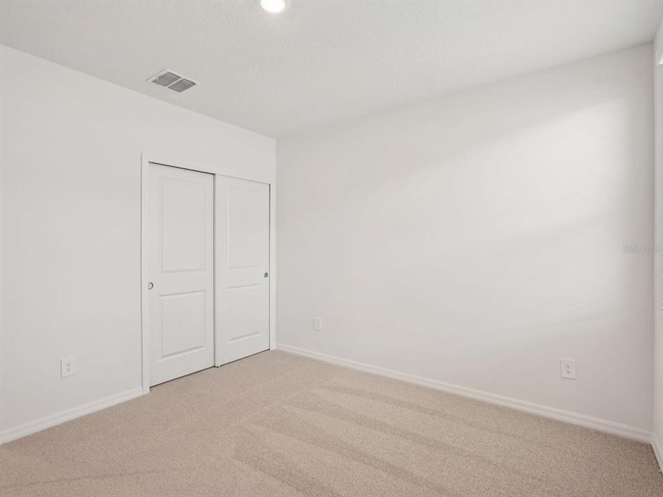 待售: $354,620 (4 贝兹, 3 浴室, 1988 平方英尺)