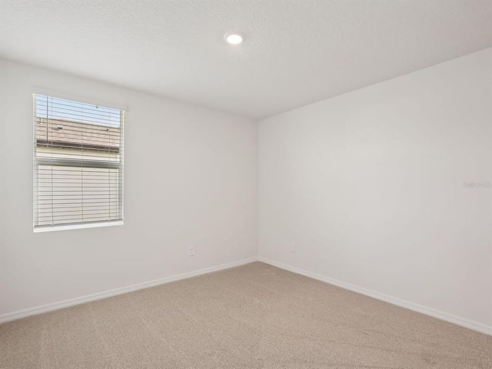 待售: $354,620 (4 贝兹, 3 浴室, 1988 平方英尺)